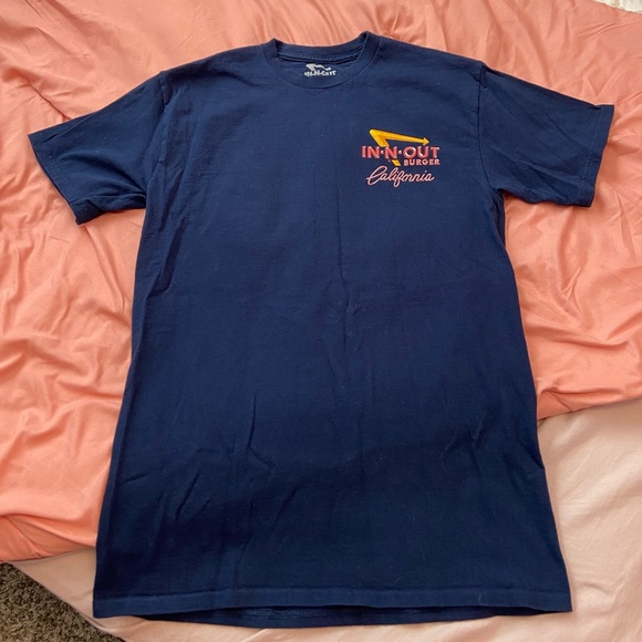 In-N-Out Burger T-shirt- California - Picture 1 of 8